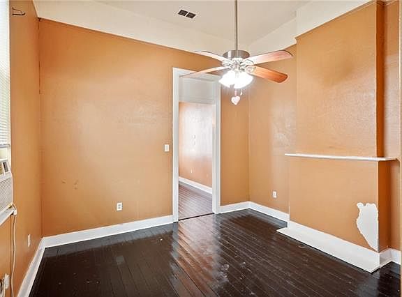 5th image of 2831 Saint Peter St #B