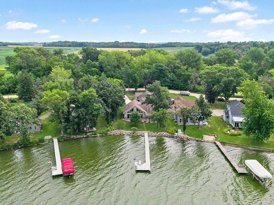 1st image of 17416 Roberds Lake Ct