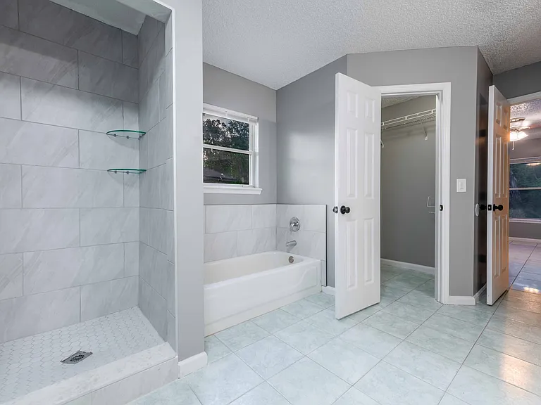 479 Charles Pinckney St — Photo 19