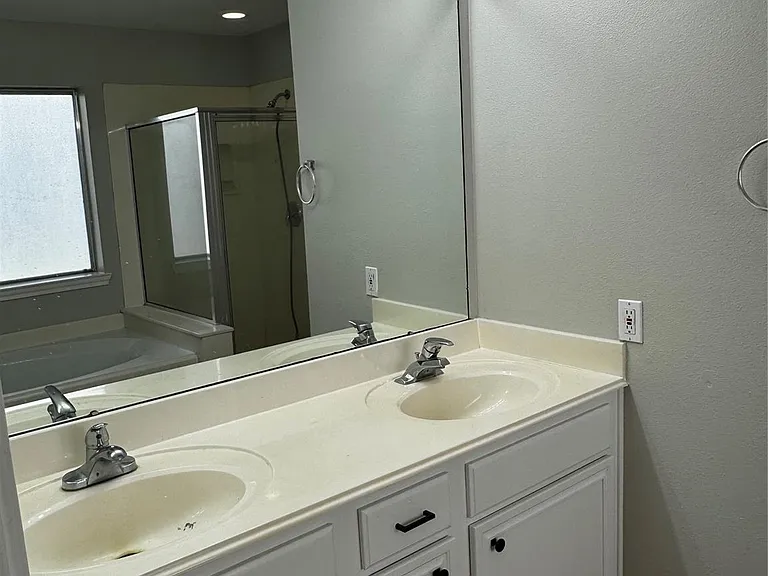 18614 Timbers Dr — Photo 14