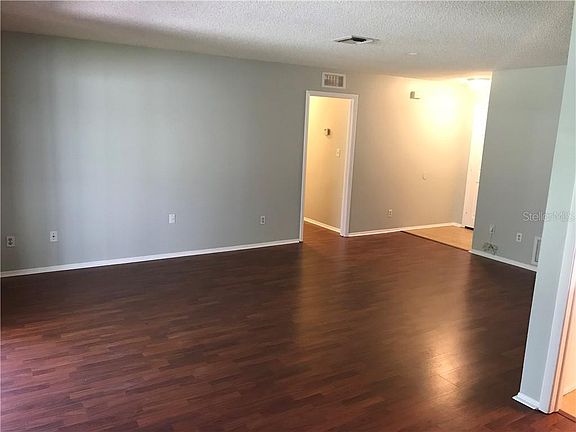3rd image of 102 Cashew Ct