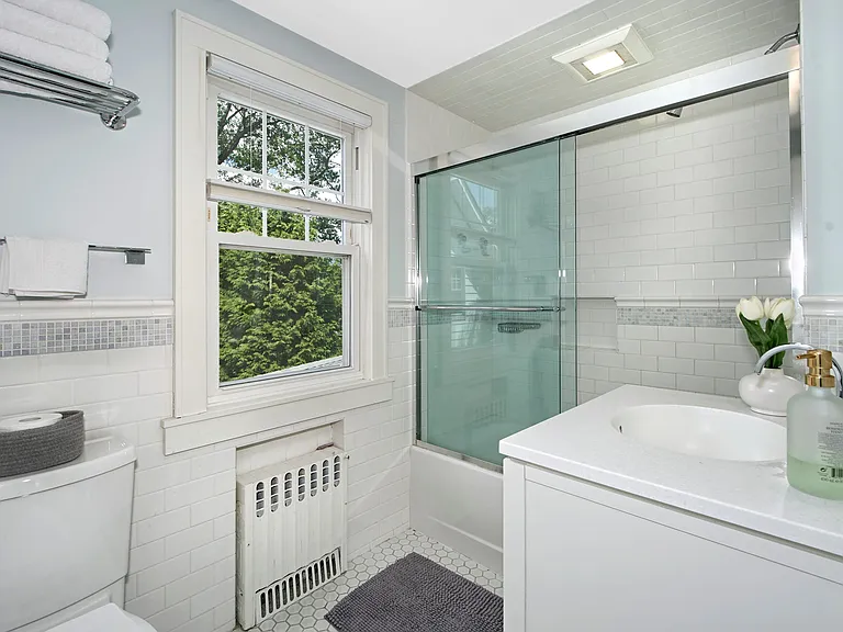 9 Fenton St — Photo 14