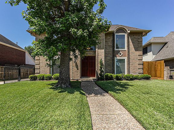 2nd image of 12823 Woodlite Ln