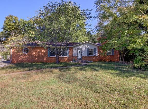 2nd image of 131 Saratoga Dr