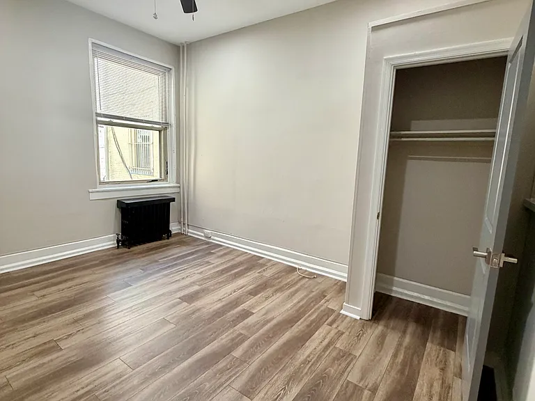 227 S 41st St #H — Photo 13