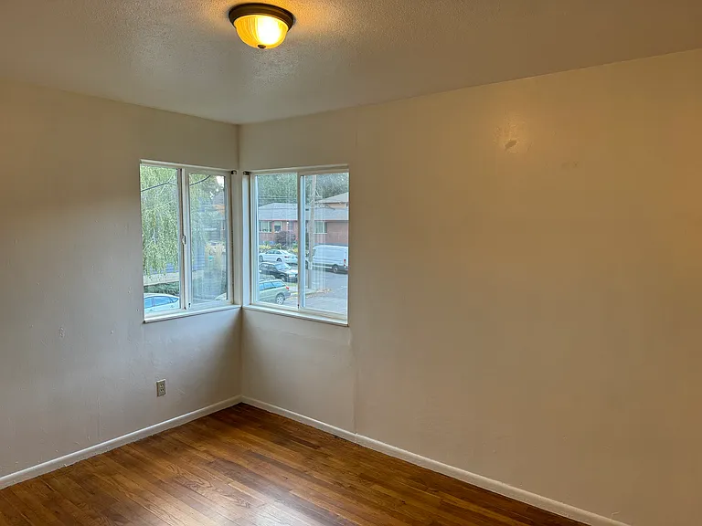 3674 SE Center St #3 — Photo 19