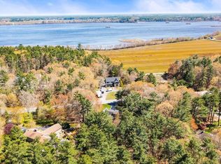 25 Gerrish Rd, Rochester, MA 02770