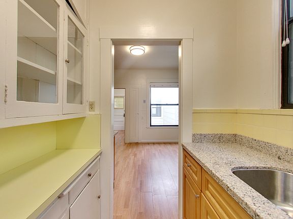 5th image of 1169 Union St