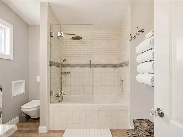 419 Broadway St #5 — Photo 22