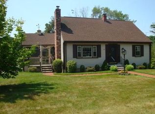 35 Balch Ave, Groveland, MA 01834