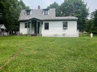 1512 Coraopolis Heights Rd, Coraopolis, PA 15108