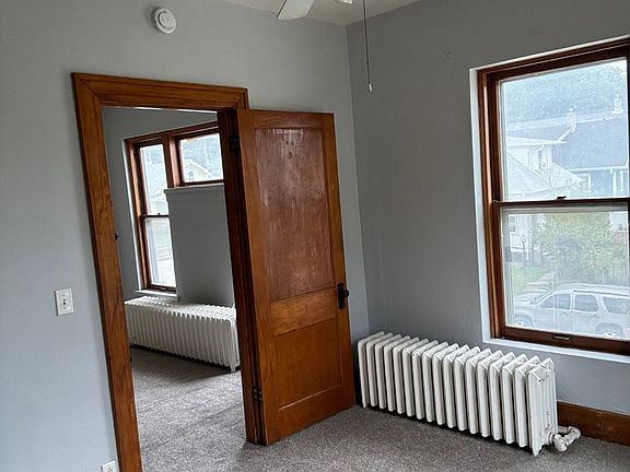 4th image of 411-13 George St #3