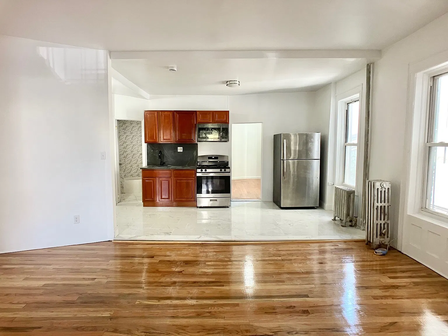 718 Washington Avenue — Photo 4