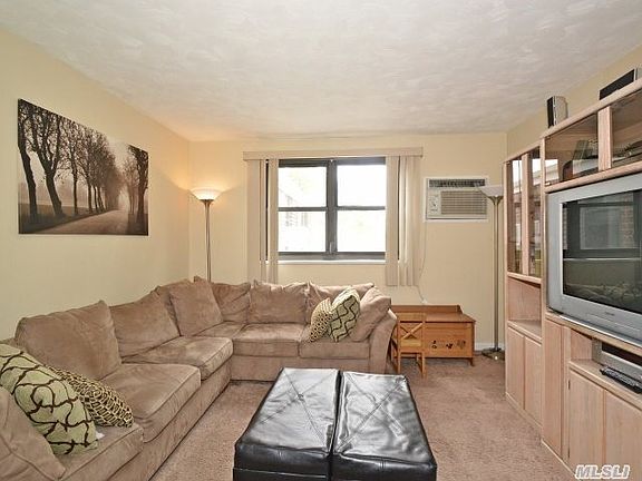 3rd image of 16029 16th Ave