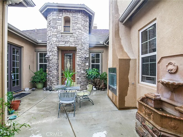 8245 Soft Winds Dr — Photo 4