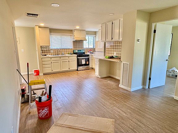 4th image of 1025 Palm Ave APT 3