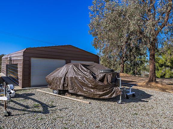 3rd image of 40810 Camino Del Vino