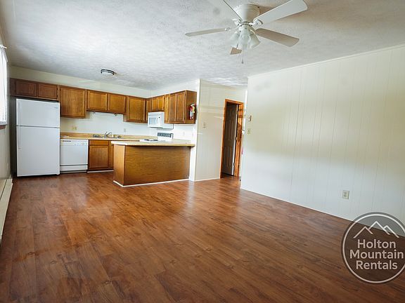 2nd image of 123 Eric Ln #1