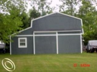 2075 Fisk Rd, Howell, MI 48843