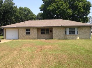106 Locust Ave, Conway, AR 72034