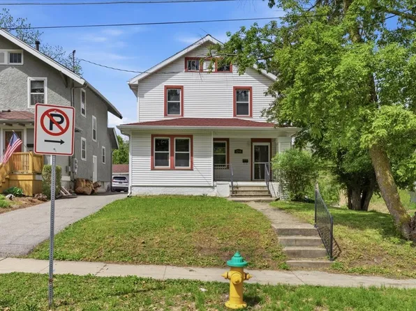 1248 37th St, Des Moines, IA 50311