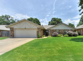 404 Cedar Bend Dr, Midwest City, OK 73130