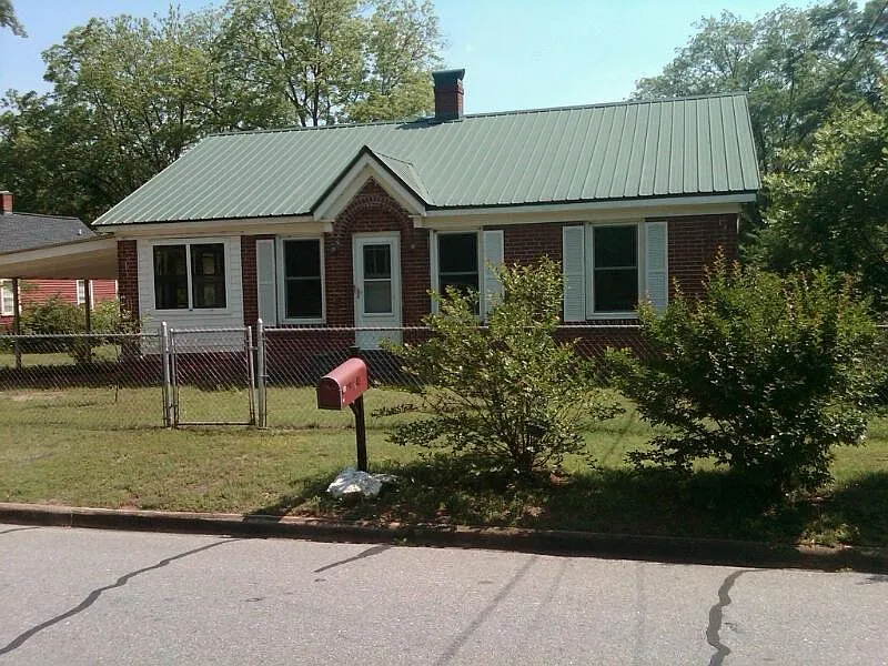 2 bed, 1274 sqft, $2,000 — Photo 1