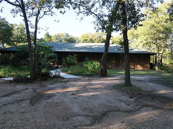 3rd image of 5051 Parker (pvt) Ln