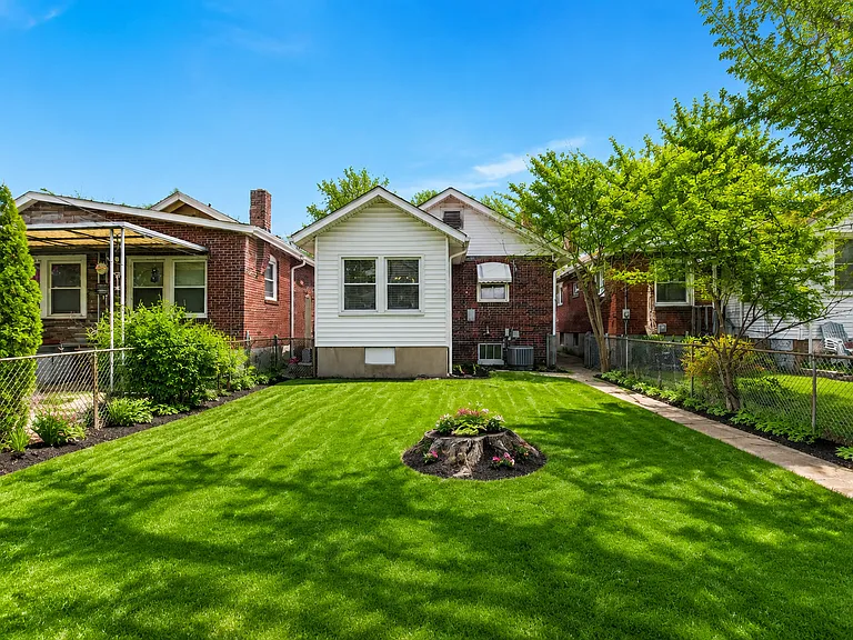 2230 Richert Pl — Photo 28