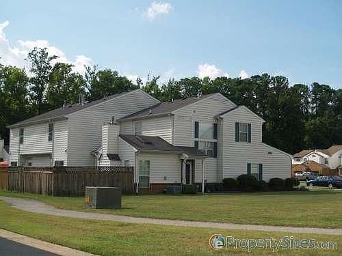 1st image of 206 Chadwick Ct