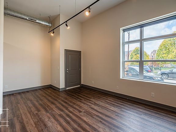 5th image of 1448-1454 Indianola Ave #1450