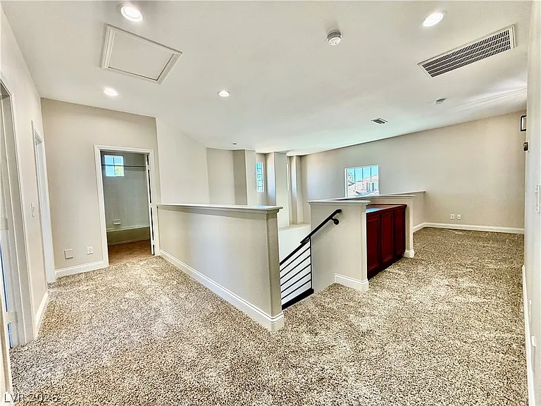 3347 Chesterbrook Ct — Photo 16