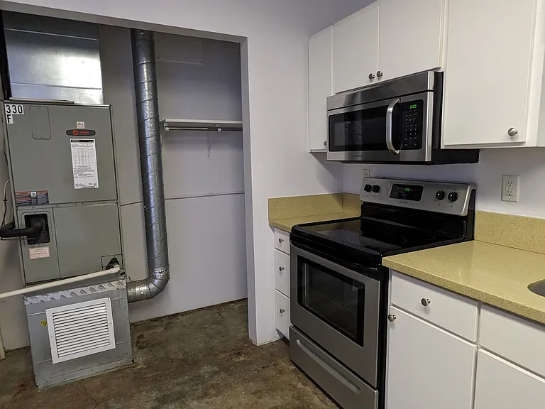 155 Liberty St NE — Photo 7