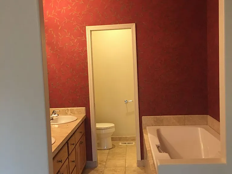 2057 Berwin Ln — Photo 24