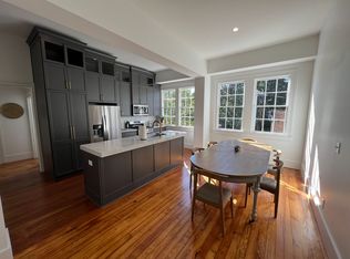 157 Wentworth, Charleston, SC 29401
