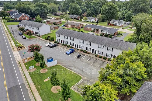 500 Jackson Park Rd Photo 1