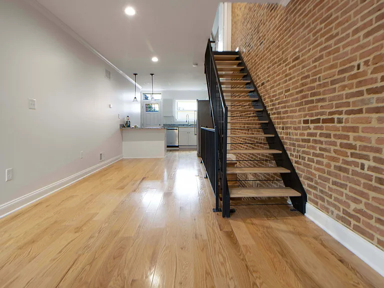 333 S Conkling St #A — Photo 13