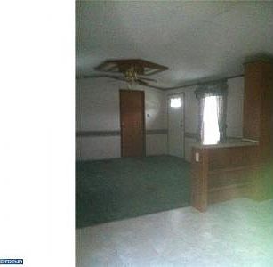 5th image of 429 W Pine St