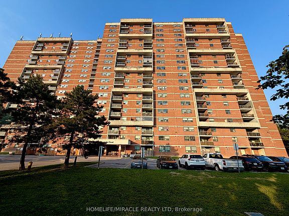 2nd image of 100 Wingarden Ct #714
