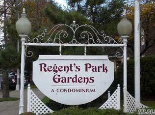 6975 Park Dr E, Kew Gardens Hills, NY 11367