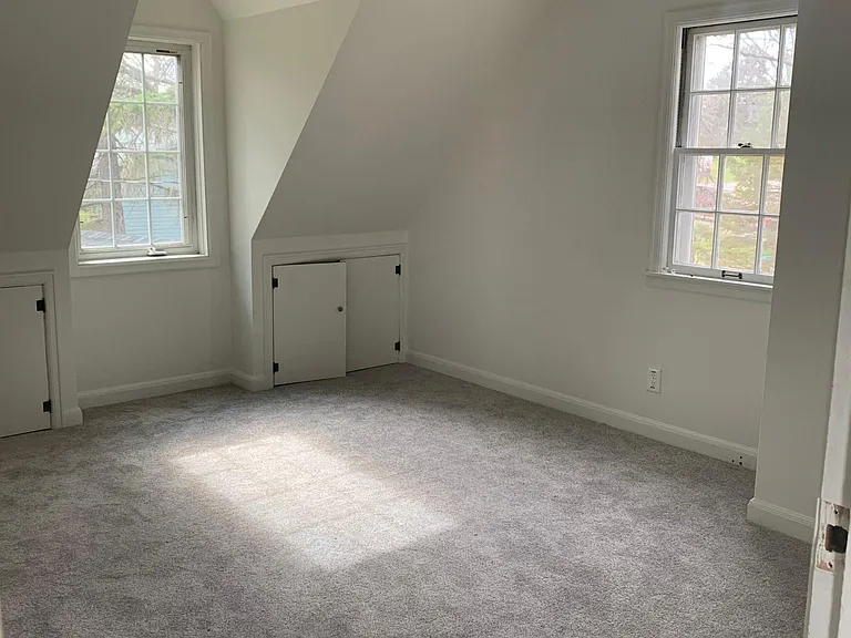1926 Birchmont Dr NE — Photo 12