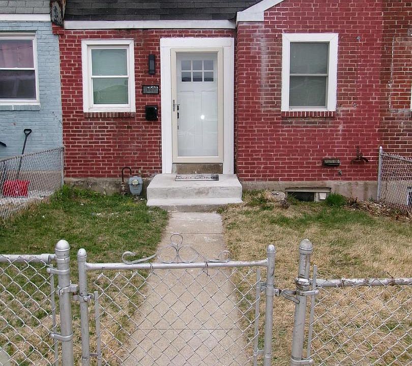 1st image of 1017 Barker Rd