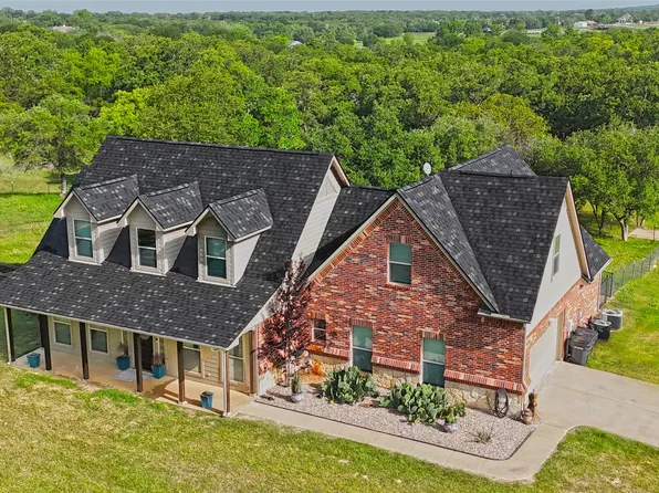 307 Sandpiper Dr, Weatherford, TX 76088