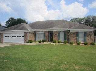 5531 Chatham Woods Dr, Columbus, GA 31907