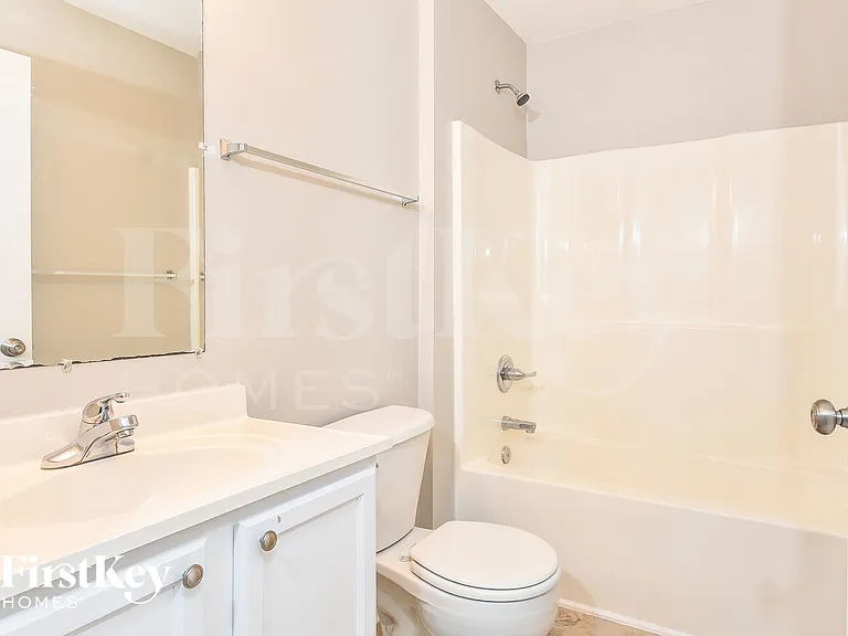 203 Bingham St — Photo 13