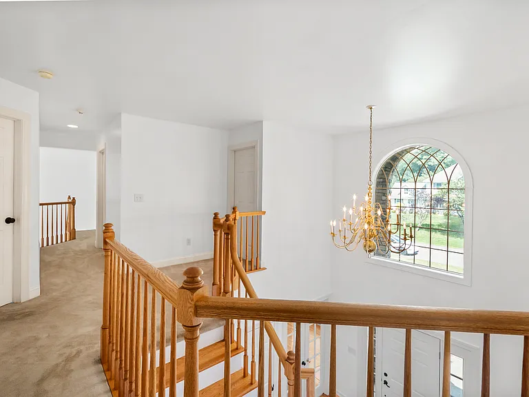 2 Oakline Ct — Photo 31