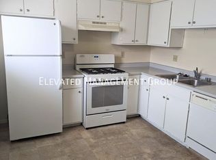 133 Manzano St NE, Albuquerque, NM 87108