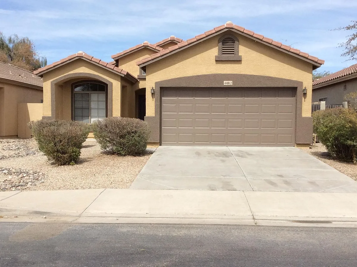 Building Photo - 44812 W Paraiso Ln