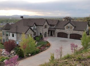 1947 N Grand View Dr, Farmington, UT 84025