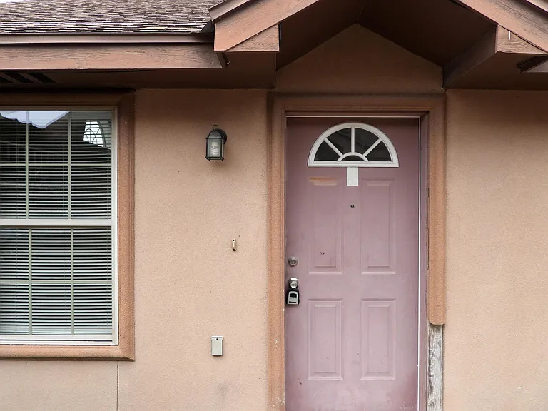 2101 Bahamas Dr #3 — Photo 3